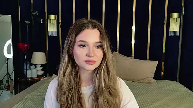 Lina Sinerz online show from April 4, 2026, 8:48 pm