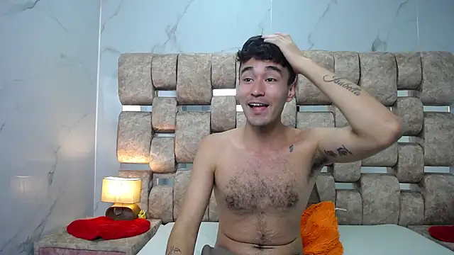 KathyAiden online show from April 18, 2026, 7:51 pm