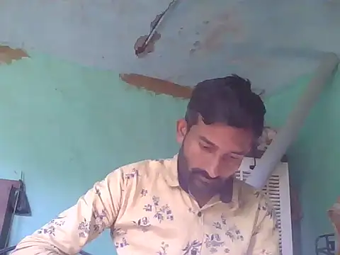 Snapshot of darkboy00011 chatting on December 17, 2025, 10:09 am darkboy00011 online show from December 17, 2025, 10:09 am