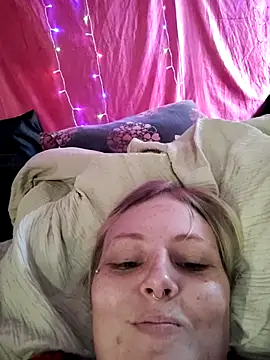 SpiderRose online show from February 13, 2026, 5:13 pm