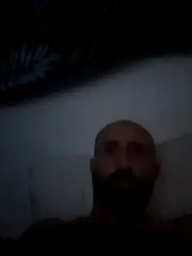 Snapshot of illann97126 chatting on December 18, 2025, 5:34 am illann97126 online show from December 18, 2025, 5:34 am