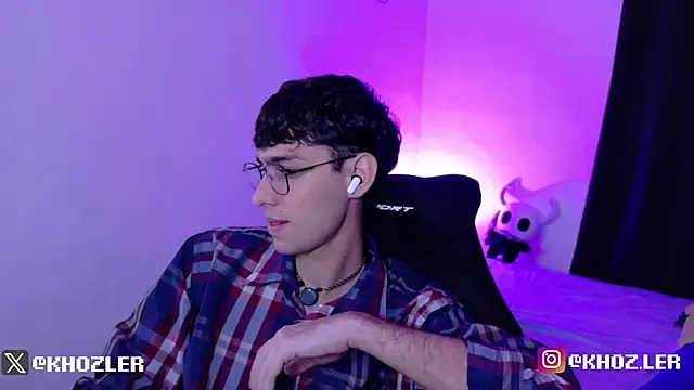 khoz ler  online show from December 19, 2025, 3:43 am