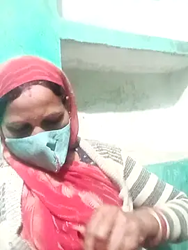 Snapshot of Miss_Varma chatting on December 16, 2025, 2:10 pm Miss Varma online show from December 16, 2025, 2:10 pm