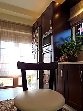 VIKS SECRET online show from February 19, 2026, 8:00 am