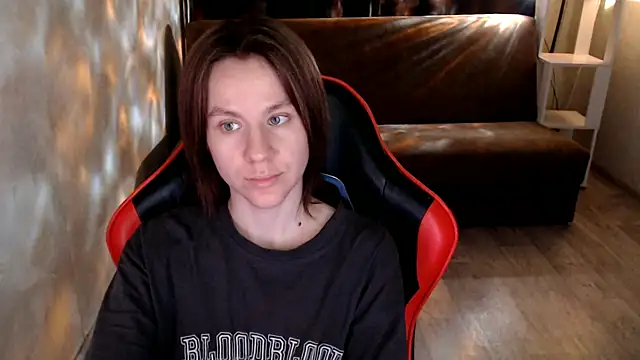 Snapshot of MiaBun1 chatting on December 18, 2025, 3:11 am MiaBun1 online show from December 18, 2025, 3:11 am