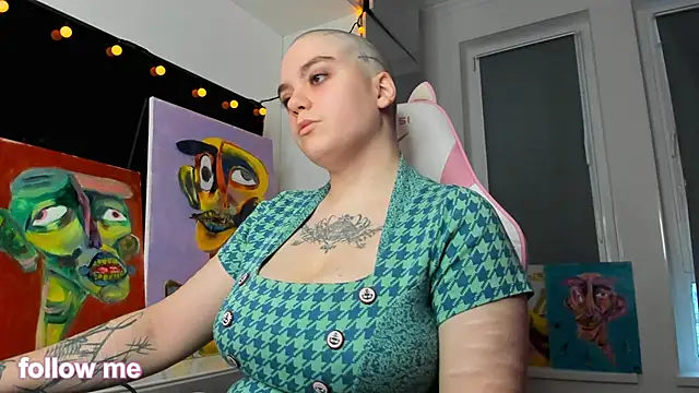 Snapshot of enigmastella chatting on December 16, 2025, 11:03 am enigmastella online show from December 16, 2025, 11:03 am