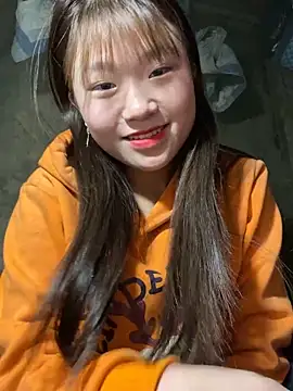 hinata-xx online show from February 10, 2026, 10:36 am