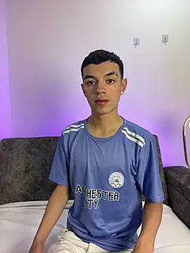 Snapshot of Kris_Storm chatting on December 16, 2025, 6:01 pm Kris Storm online show from December 16, 2025, 6:01 pm