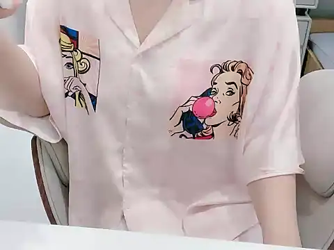 KellyCin online show from April 17, 2026, 3:26 pm