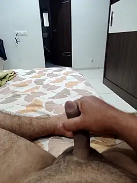 Snapshot of johny044 chatting on March 15, 2026, 9:44 pm johny044 online show from March 15, 2026, 9:44 pm