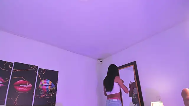 Snapshot of aleexxia chatting on December 14, 2025, 11:54 pm aleexxia online show from December 14, 2025, 11:54 pm