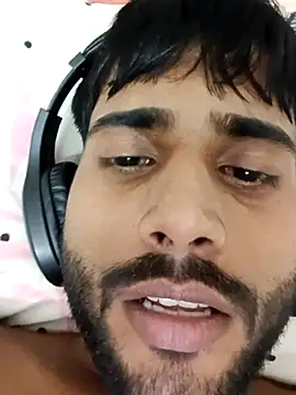 Snapshot of Candyboy_ chatting on April 4, 2026, 10:33 am Candyboy online show from April 4, 2026, 10:33 am