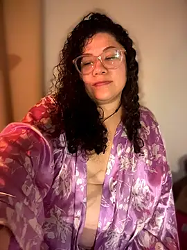 VanesssaMilf  online show from February 26, 2026, 3:28 am