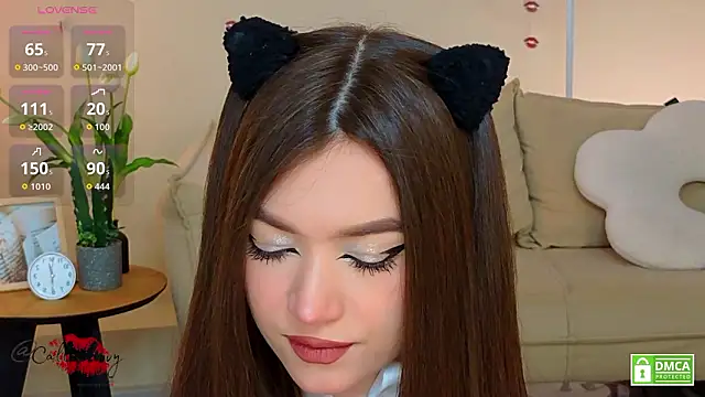 oliviaah  online show from March 27, 2026, 3:13 pm