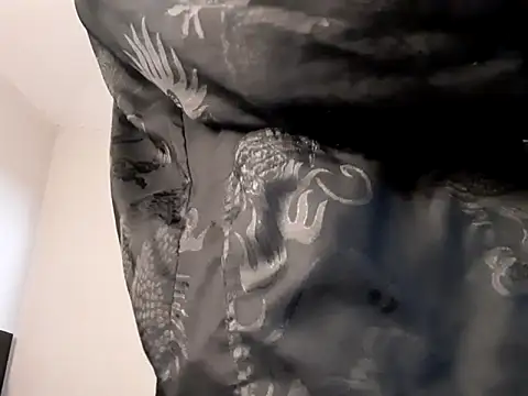 Chesarini online show from December 15, 2025, 7:36 am