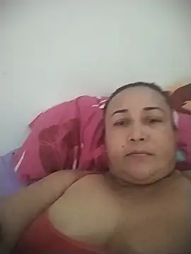 Snapshot of Nini_Love_ chatting on May 24, 2026, 2:17 pm Nini Love online show from May 24, 2026, 2:17 pm