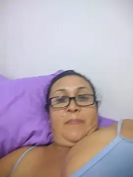 Nini Love  online show from July 19, 2026, 3:26 am