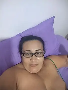 Nini Love  online show from July 7, 2026, 6:47 am