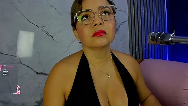 Snapshot of shayra_boobs2 chatting on July 14, 2026, 8:48 pm shayra boobs2 online show from July 14, 2026, 8:48 pm