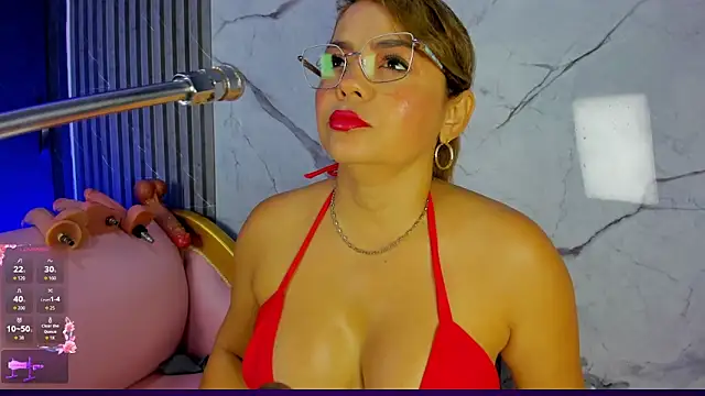 Snapshot of shayra_boobs2 chatting on June 12, 2026, 10:35 am shayra boobs2 online show from June 12, 2026, 10:35 am