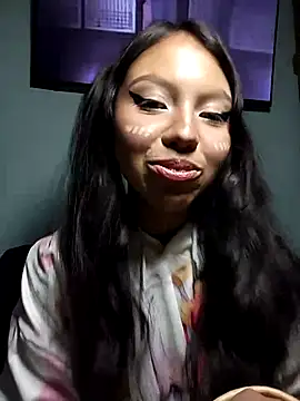 Snapshot of Princess_elia chatting on April 16, 2026, 11:07 pm Princess elia online show from April 16, 2026, 11:07 pm