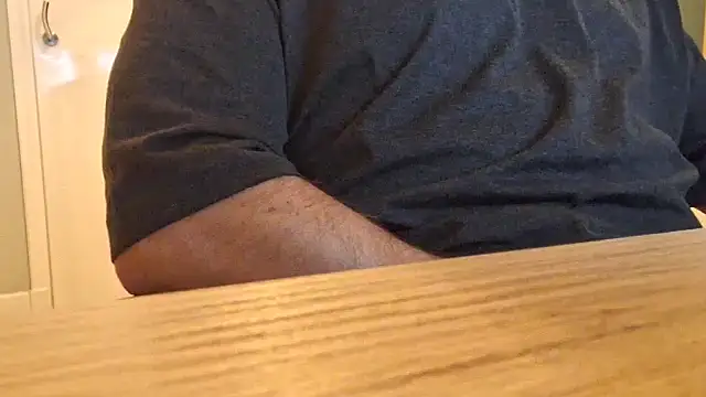 Snapshot of HardCockCum61 chatting on December 18, 2025, 3:49 pm HardCockCum61 online show from December 18, 2025, 3:49 pm