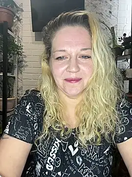 JenniferCarmen online show from March 26, 2026, 3:38 am