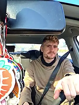 Snapshot of Dejvvvv95 chatting on March 4, 2026, 9:39 am Dejvvvv95 online show from March 4, 2026, 9:39 am