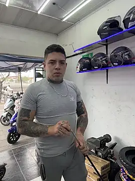 Snapshot of Marlokeo69 chatting on December 15, 2025, 5:41 pm Marlokeo69 online show from December 15, 2025, 5:41 pm