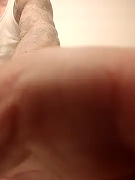 Snapshot of aboogie0420 chatting on December 16, 2025, 3:55 am aboogie0420 online show from December 16, 2025, 3:55 am