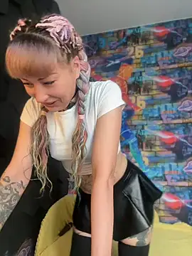 Snapshot of Tattoo__Moon chatting on July 9, 2026, 11:04 pm Tattoo Moon online show from July 9, 2026, 11:04 pm