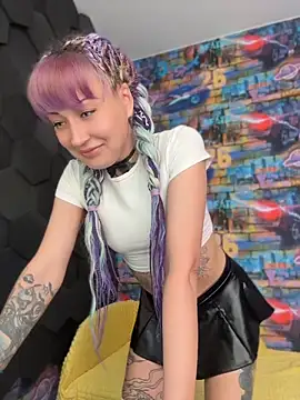 Snapshot of Tattoo__Moon chatting on May 18, 2026, 12:55 am Tattoo Moon online show from May 18, 2026, 12:55 am