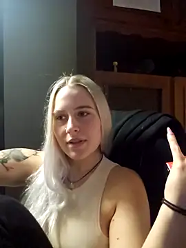 ChristinaWheeled11 online show from February 19, 2026, 4:04 pm