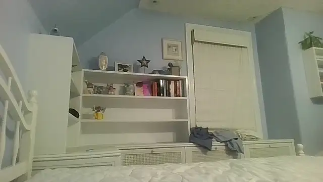 Snapshot of BeefyNcloudy chatting on March 4, 2026, 3:14 am BeefyNcloudy online show from March 4, 2026, 3:14 am