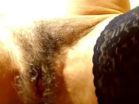 Snapshot of XYourRitaX chatting on October 17, 2025, 6:53 pm XYourRitaX online show from October 17, 2025, 6:53 pm