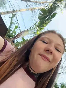 FionaMurr online show from February 9, 2026, 3:59 am