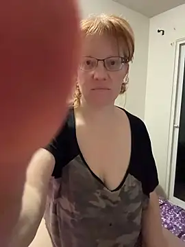 Lenaravenswood online show from March 16, 2026, 3:03 am