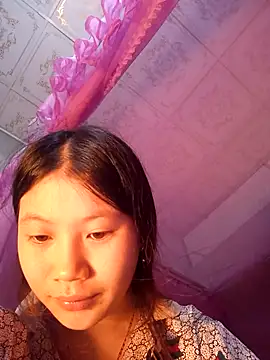 Snapshot of Lomay69 chatting on December 14, 2025, 10:10 am Lomay69 online show from December 14, 2025, 10:10 am