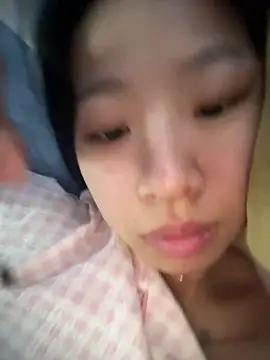 qingqing005 online show from February 11, 2026, 11:37 pm