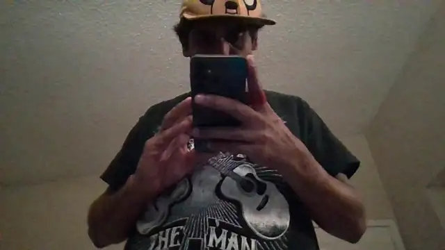 Snapshot of _Ramone666 chatting on October 6, 2025, 1:34 pm  Ramone666 online show from October 6, 2025, 1:34 pm