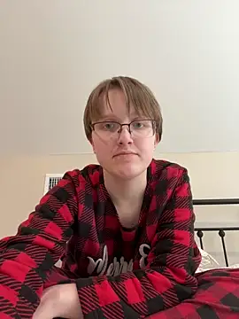 Lassie Cassie online show from February 8, 2026, 7:44 pm