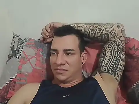 tuenfermerofavorito06 online show from January 13, 2026, 5:28 pm