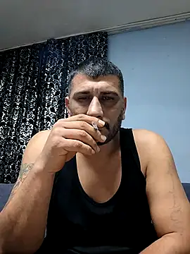 Snapshot of Sercan3504 chatting on February 5, 2026, 11:44 pm Sercan3504 online show from February 5, 2026, 11:44 pm