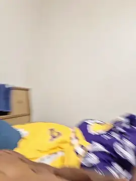 Snapshot of Rizzle9800 chatting on December 14, 2025, 1:28 pm Rizzle9800 online show from December 14, 2025, 1:28 pm