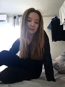 Snapshot of SherrylShaw chatting on December 15, 2025, 9:48 am SherrylShaw online show from December 15, 2025, 9:48 am