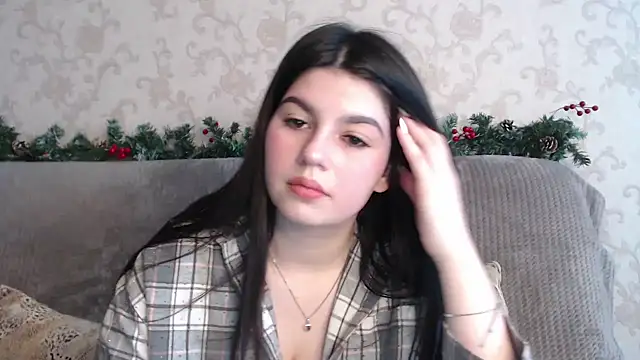 KisaModel online show from February 9, 2026, 8:01 am