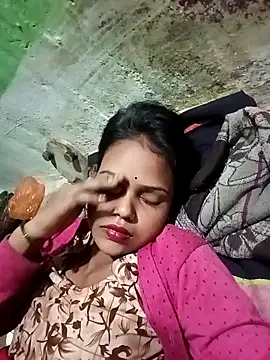 Geetahotx online show from December 22, 2025, 6:52 pm