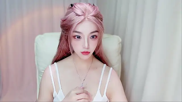 Snapshot of zizi-a chatting on June 17, 2026, 1:10 pm zizi-a online show from June 17, 2026, 1:10 pm
