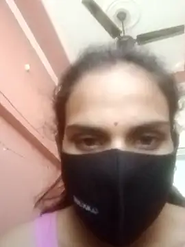 Snapshot of harshita01 chatting on January 11, 2026, 6:31 am harshita01 online show from January 11, 2026, 6:31 am