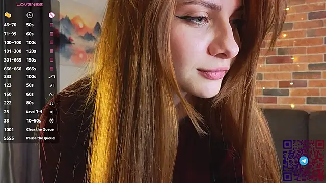 VelvetZephra online show from April 21, 2026, 5:41 pm